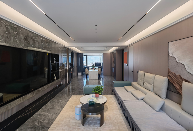 Стопная каменная фоновая стена решетка алюминиевая рама стеклян